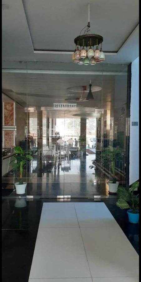 Hotel Royal Country Club Varanasi Dış mekan fotoğraf
