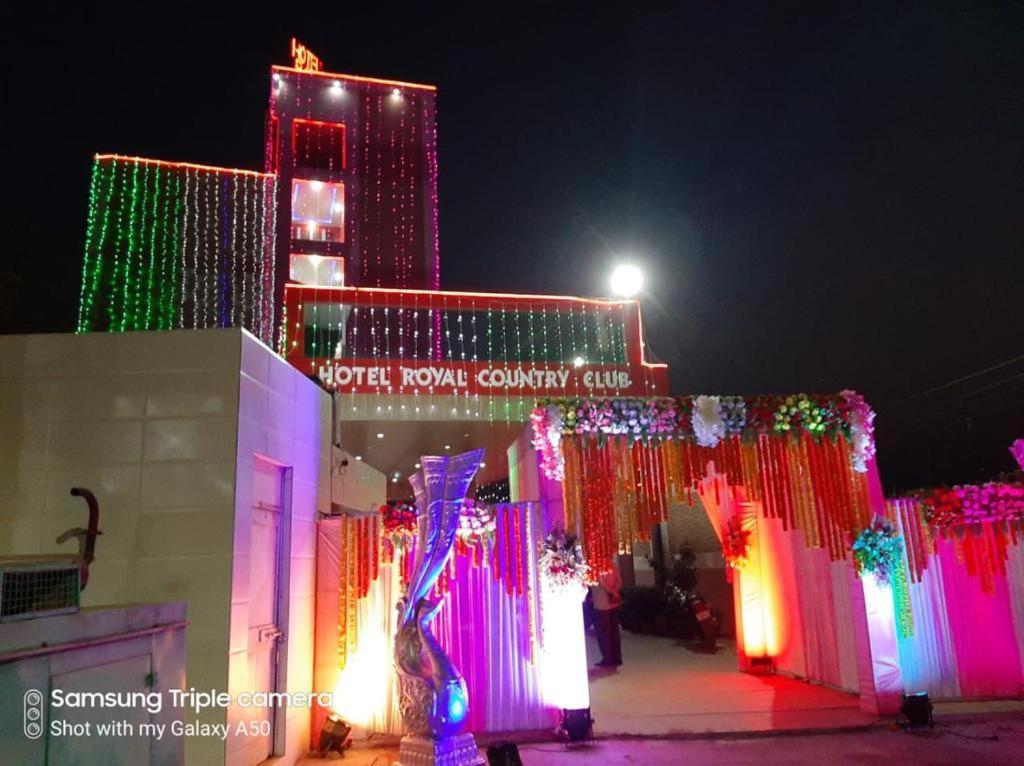 Hotel Royal Country Club Varanasi Dış mekan fotoğraf